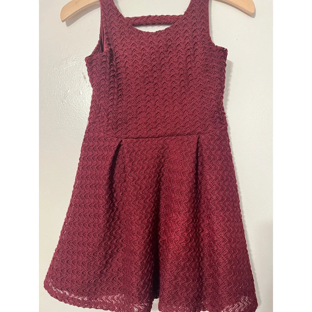Lily Bleu Girls Burgundy Textured Lace Sleeveless Fit and‎ Flare Dress Size 12